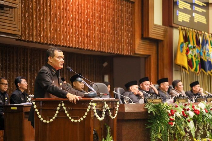 Ahmad Luthfi Paparkan Roadmap Pembangunan 5 Tahun Kedepan di Sidang Paripurna DPRD Jateng