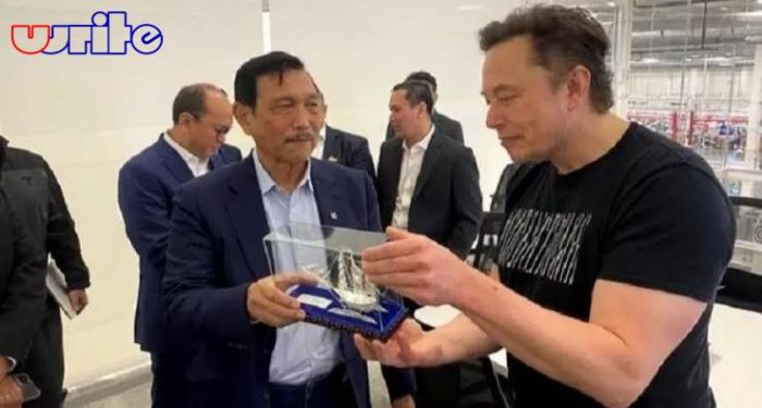 Bahas Rencana Investasi Tesla di RI, Luhut Akan Kembali Menemui Elon Musk Bulan Depan