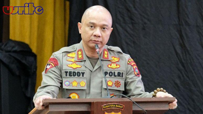 Buntut Kasus Narkoba, Irjen Teddy Minahasa Dipecat dari Polri Dengan Tidak Hormat