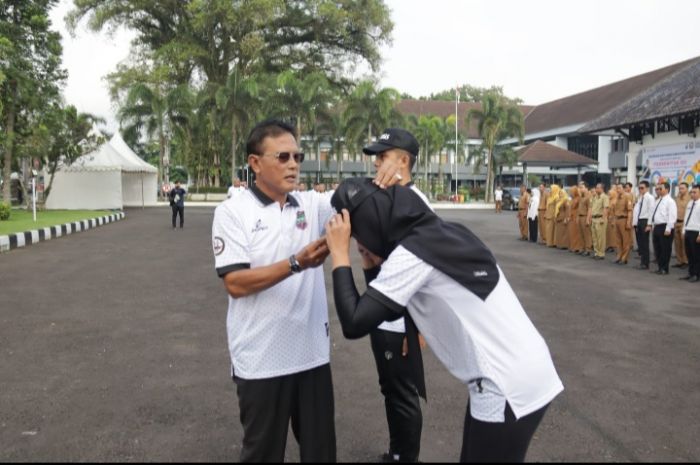 Bupati Ciamis Lepas 96 Atlet untuk Porsenitas Kunci Bersama di Indramayu