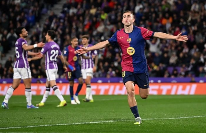"Comeback Dramatis! Barcelona Kalahkan Valladolid 2-1"