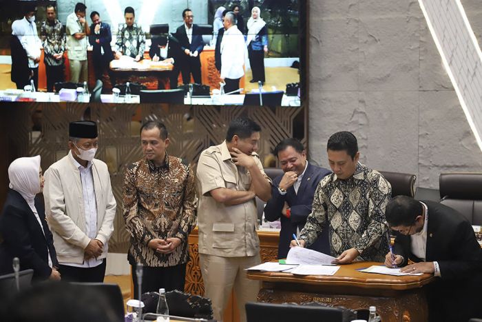 Peraturan Menteri Perdagangan Ekspor Batu Bara, Kelapa Sawit, dan Paduan Besi