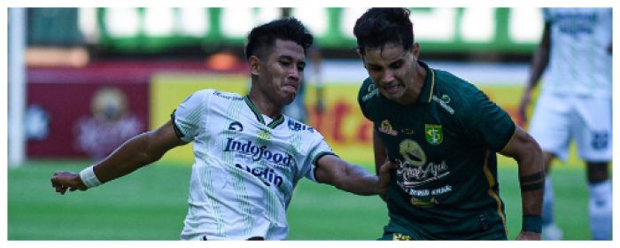 Diwarnai Penalti Kontroversial, Persib Bandung Taklukan Persebaya Surabaya Secara Dramatis