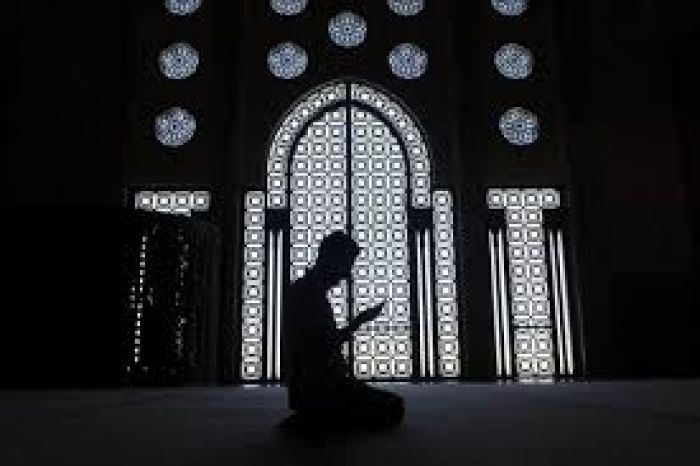 Doa Harian dalam Arab Latin dan Artinya, Lengkap 20 Doa