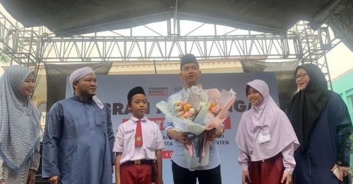 Gibran Dorong Santri Ikuti Era Revolusi Industri 5.0 dan Pahami Dakwah Online