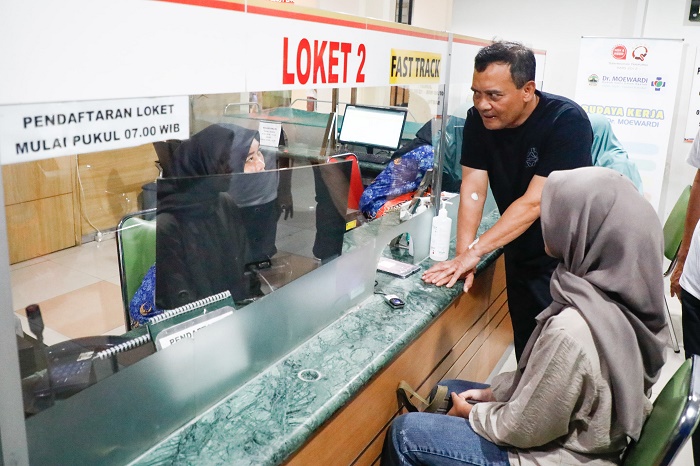 Gubernur Ahmad Luthfi Sidak Layanan RSUD Dr Moewardi untuk Pasien Berkebutuhan Khusus & Lansia