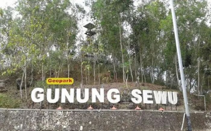 Gunung Sewu: Jejak Taman Firdaus di Selatan Pulau Jawa