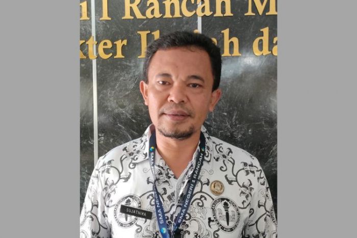 Guru, Keteladanan, dan Kemandirian Finansial