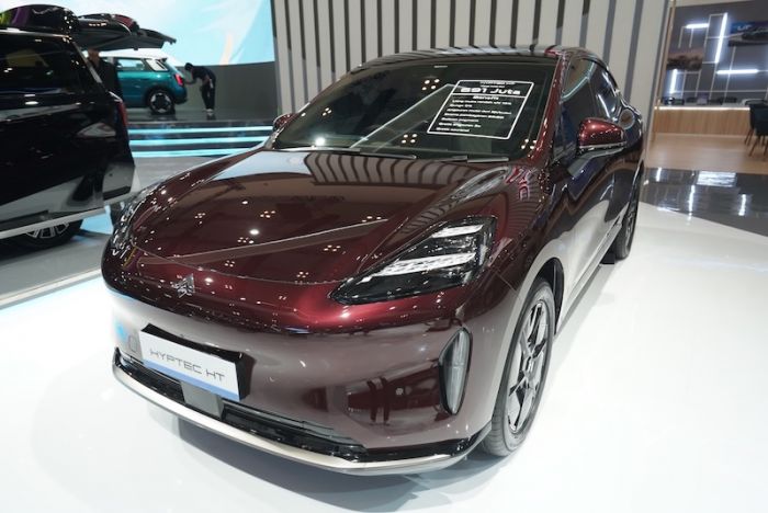 HYPTEC HT Mobil Listrik Mewah GAC untuk Keluarga Indonesia