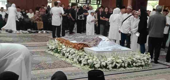 In Memoriam Eddie M Nalapraya, Kesetiaan Sang Pendekar pada Republik dan Perjalanan Karir Semasa Hidup
