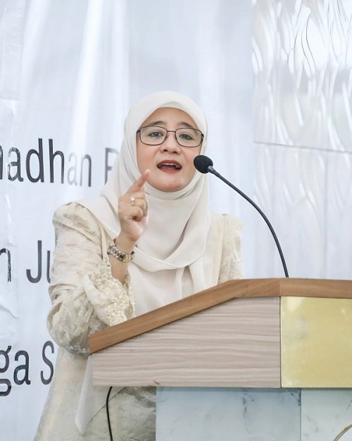 Istri Wagub Jateng Nawal Arafah Yasin: Siswa Bisa Dapat Beasiswa ke Al-Azhar University Bila Hafal 30 Juz Al-Qur’an