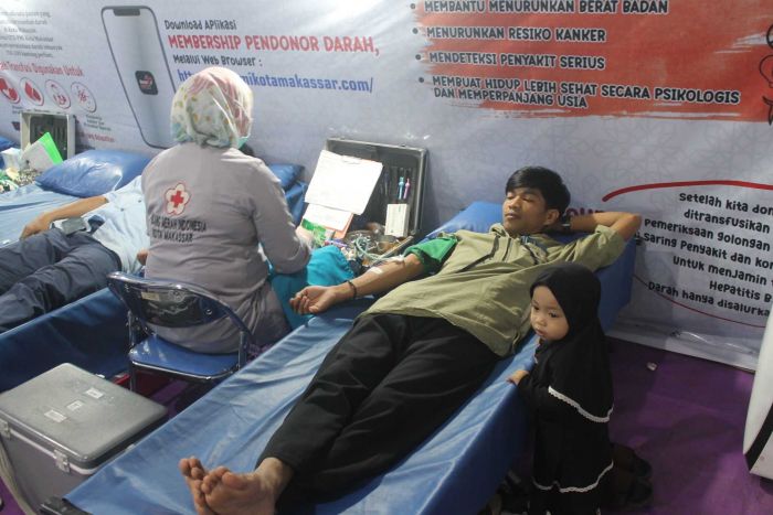 Jaga Stok Darah, PMI Makassar Gelar Donor di Masjid
