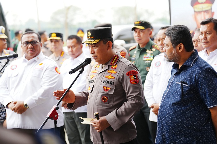 Kapolri Listyo Sigit Prabowo Tinjau Bakti Kesehatan di PT Tah Sung Hung
