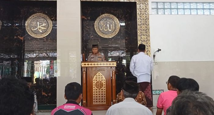  Kapolsek Banyuurip Purworejo Iptu Muslim Hidayat Berdakwah Lewat Mimbar Jumat