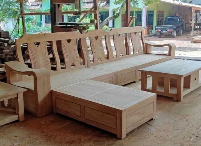 Kelebihan Kayu Jati Dibanding Kayu Lain untuk Furniture Rumah