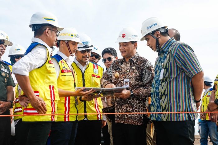 Kinerja Ahmad Luthfi dari Pendidikan Hingga Kesejahteraan Diapresiasi Pengamat