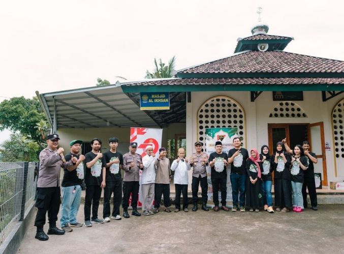 LSM PENJARA 1 dan POLRI Tebar Cahaya Iman di Gunungkidul, Bakti Sosial Hari Bhayangkara ke-79