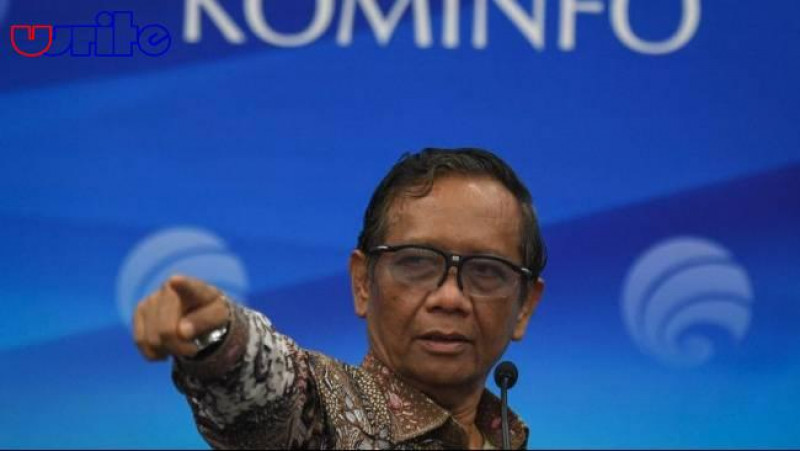 Mahfud MD Minta Kepolisian Selidiki Denny Indrayana, Anggota DPR: Pak Mahfud Corong Rezim Otoriter