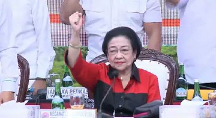 Megawati Resmi Tetapkan Mahfud MD Jadi Cawapres Ganjar Pranowo