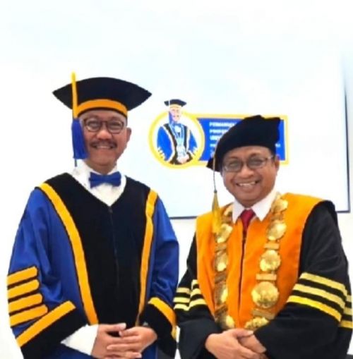 Mengenal Lebih Jauh Rektor Uniba Dr. Ir. ISRADI ZAINAL Akademisi, Praktisi, Aktivis dan Pengusaha