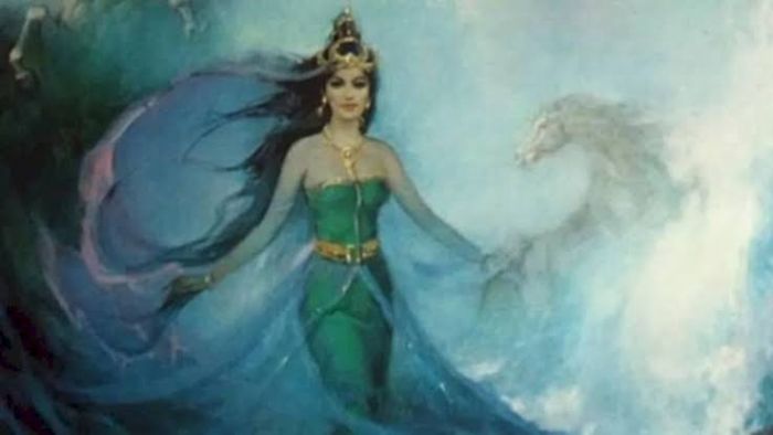 Mengungkap Asal-Usul Mitos Nyi Roro Kidul: Dari Kekalahan Sultan Agung hingga Larangan Memakai Baju Hijau