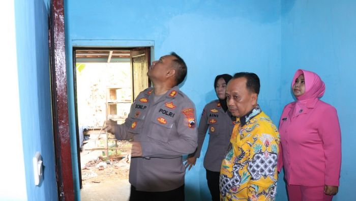 Polres Pekalongan Berbagi Berkah Ramadhan dengan Kegiatan Bedah Rumah