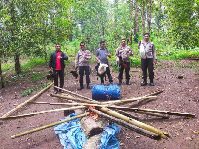 Polsek Bulukumpa Gerebek Perjudian, Arena Dibakar