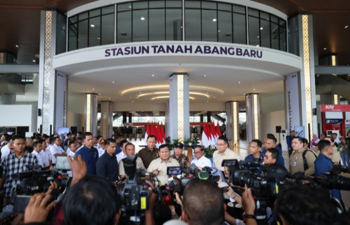 Prabowo Tegaskan Tanggung Jawab Soal Utang Proyek Kereta Cepat Whoosh