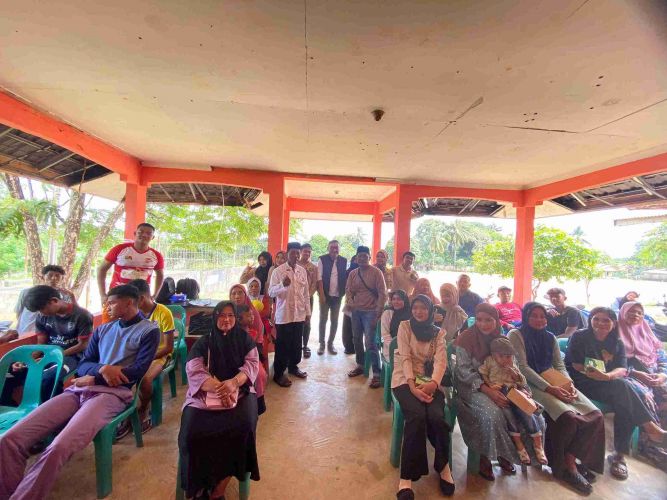 Prodi ESY IAIMU Tanjungpinang jalankan program pemahaman pengelolaan sampah di senggarang dan dompak