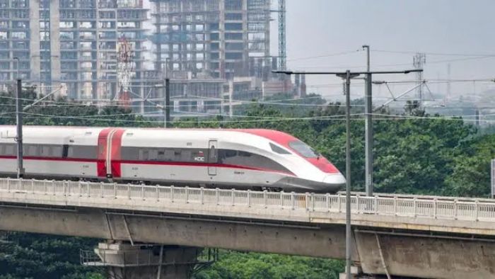 Rencana Penambahan Trayek, Pembahasan Utang Kereta Cepat Jakarta-Bandung 