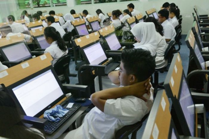 Revolusi Digital Pendidikan: Dari Buku ke Layar Cerdas