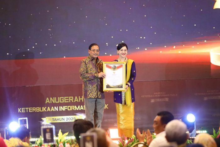 Selamat! Otoritas Jasa Keuangan terpilih Jadi Badan Publik Terbaik Nasional