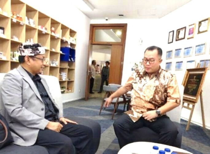 Sinergi Riset dan Inovasi Teknologi BRIN - Uniba, IZ Silaturahmi dengan Ka BRIN Arif Satria di IPB University