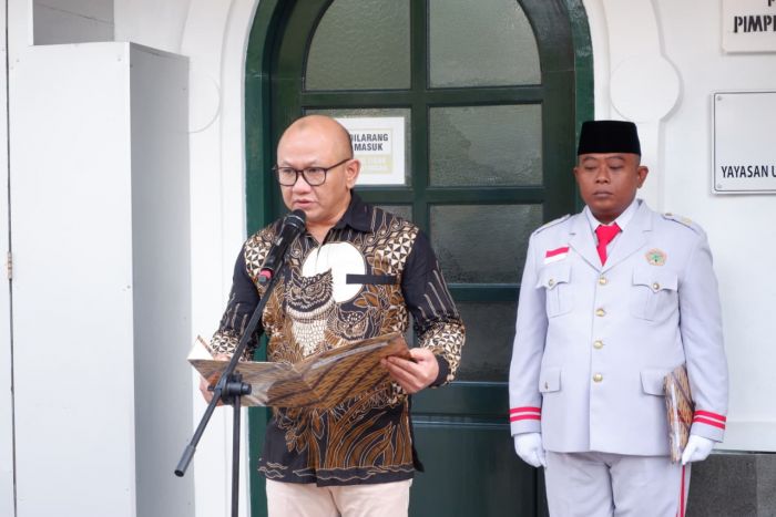 Sivitas Akademika Universitas Moestopo Gelar Upacara Bendera