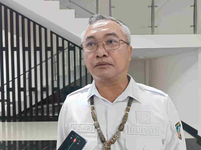 Tampak Bersemangat, Bupati Wempi Turut Semarakkan Apkasi Otonomi Expo 2025 di ICE BSD