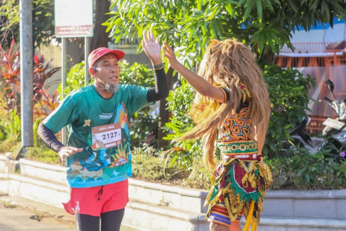 UMKM Meriahkan Friendship Run Borobudur Marathon 2025 di Solo