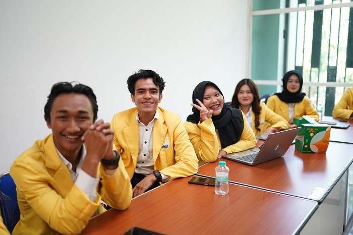 UNNES Kirim 32 Mahasiswa untuk KKN Internasional ke Malaysia