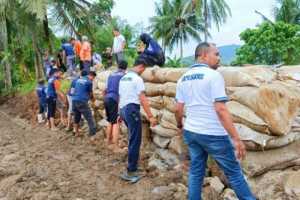 Lapas Ciamis Kerja Bakti di Lokasi Banjir Pamarican, Salurkan Bantuan dan Libatkan Warga Binaan