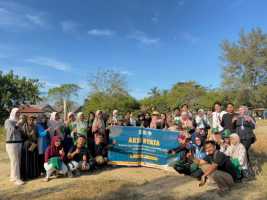 Mahasiswa KKN PPM Unimal Gelar Pelatihan Pembuatan Sabun Cuci Piring Di Gampong Tanoh Anoe