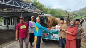 Paguyuban PWRD Tebar Kepedulian untuk Kampung Halaman, Salurkan Hewan Kurban bagi Warga Duren