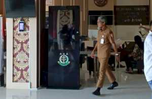 Pengadaan Papan Digital 2024 Diselidiki, Sekda Jawa Tengah Diperiksa Kejaksaan Tinggi