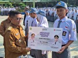 Program Sekolah Gratis di Tangerang Selatan Berhasil Katrol Minat Calon Siswa