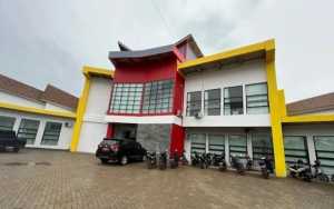 PUPR  Pesisir Barat Perbaiki Jalan Gedung Cahya Kuningan-SP4 Ngambur