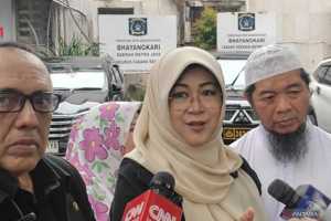 Sidang Tifauzia Tyassuma: Live Siaran Media Langsung di Pengadilan Jakarta Timur