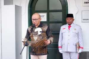 Sivitas Akademika Universitas Moestopo Gelar Upacara Bendera