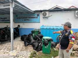 Warga Pasar Krui Keluhkan Bau Busuk dan Menyengat Dari SPPG  Pasar Krui